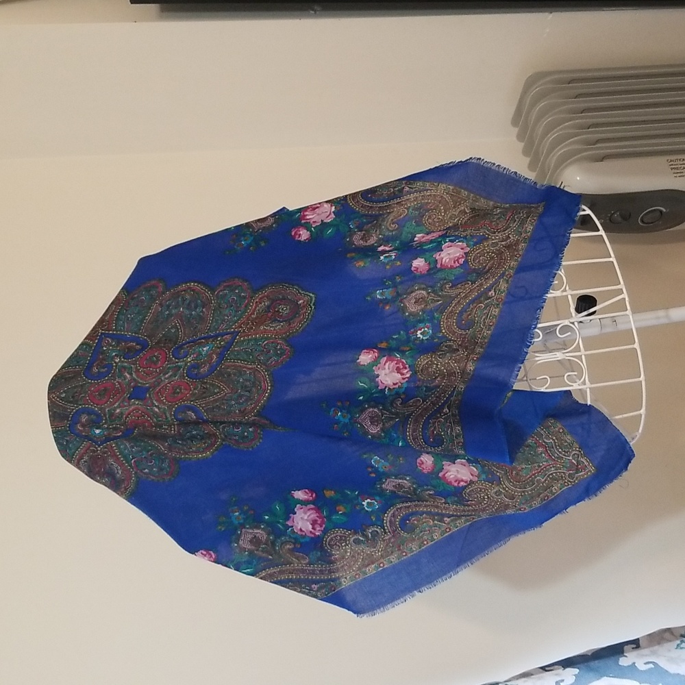 Beautiful royal blue scarf. Made in Japan - Picture 3 of 7